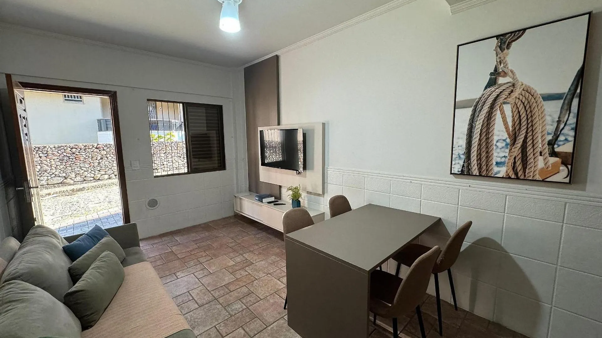 Appartamento A27 - Apartamento De 02 Suites No Centro. Bombinhas