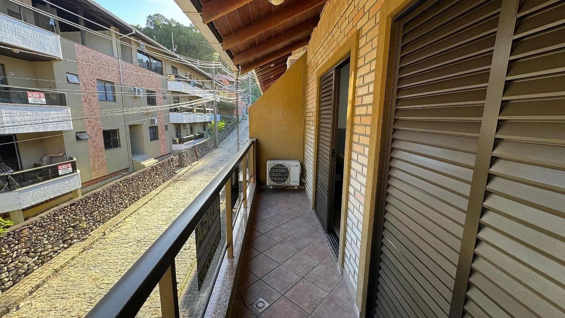 A27 - Apartamento De 02 Suites No Centro. Bombinhas Brasile