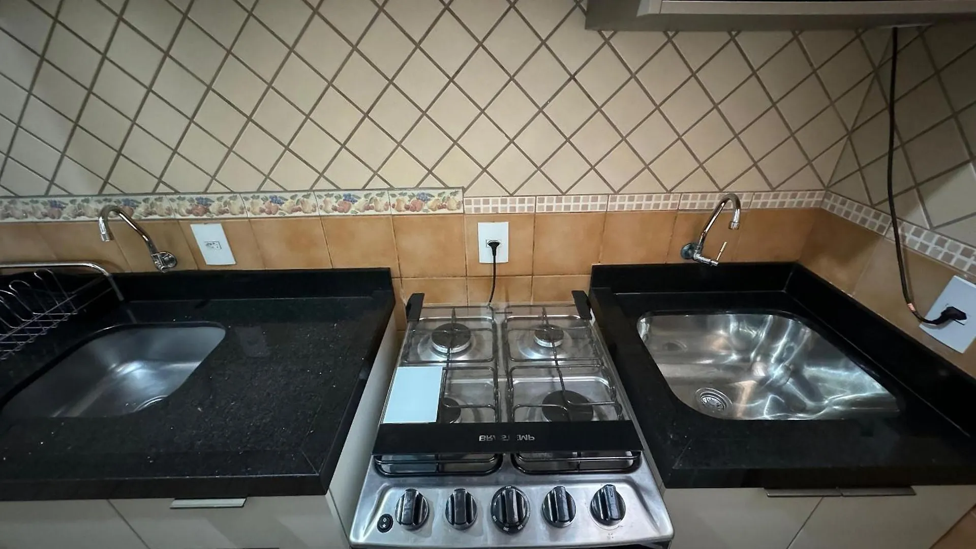A27 - Apartamento De 02 Suites No Centro. Bombinhas Apartment