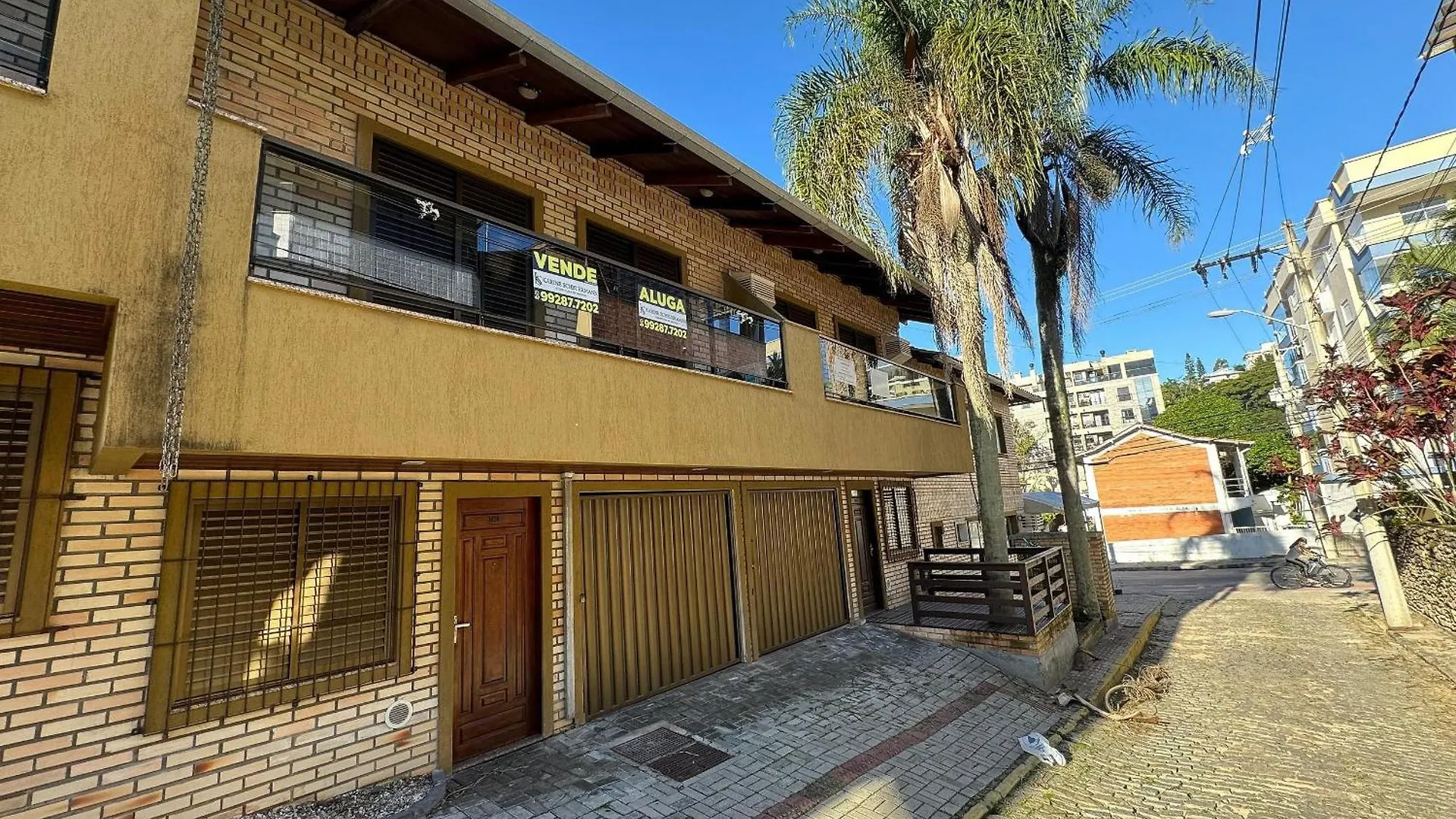 A27 - Apartamento De 02 Suites No Centro. Bombinhas